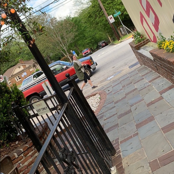 Meet your Posher, A - Picture 1 of 1